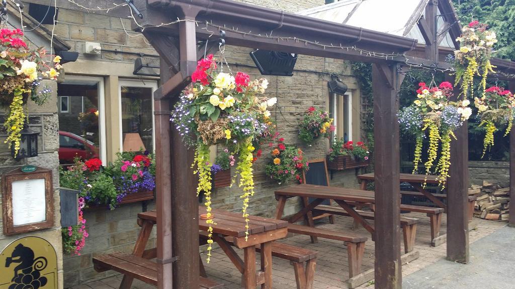 The Rose And Crown Hotel Huddersfield Luaran gambar
